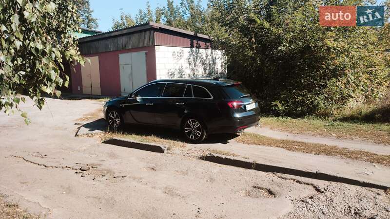 Універсал Opel Insignia 2016 в Конотопі