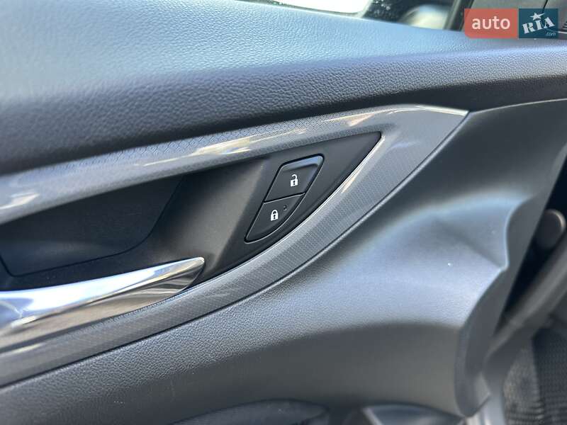 Универсал Opel Insignia 2018 в Днепре фото 44 Универсал Opel Insignia 2018 в Днепре