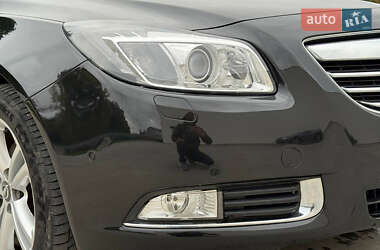 Универсал Opel Insignia 2012 в 