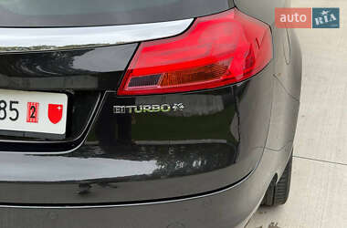 Универсал Opel Insignia 2012 в 