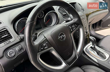 Универсал Opel Insignia 2012 в 