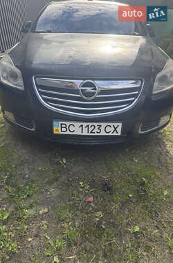 Седан Opel Insignia 2012 в Львові