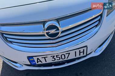 Универсал Opel Insignia 2014 в 