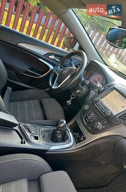 Универсал Opel Insignia 2014 в 