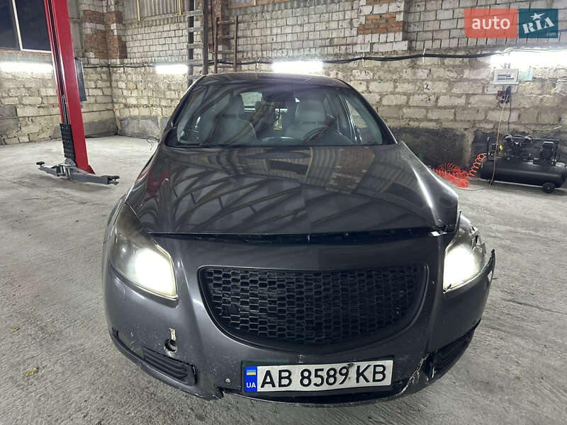 Лифтбек Opel Insignia 2010 в Тульчине