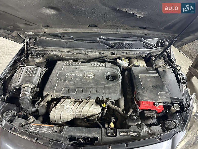 Лифтбек Opel Insignia 2010 в Тульчине