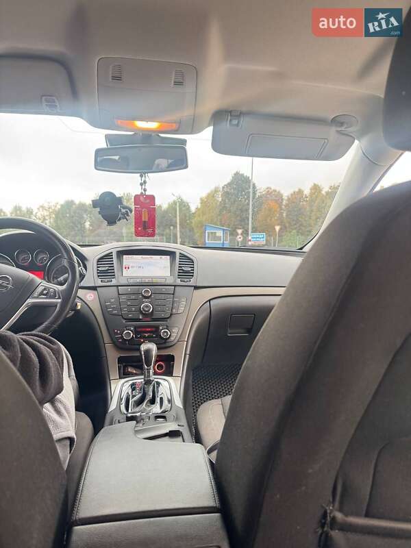 Універсал Opel Insignia 2010 в Дубні