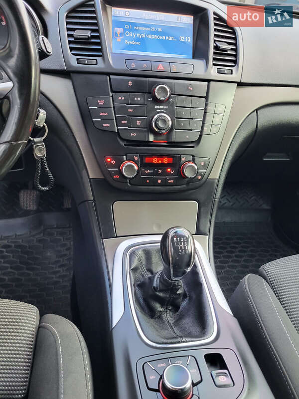 Универсал Opel Insignia 2010 в Чернигове