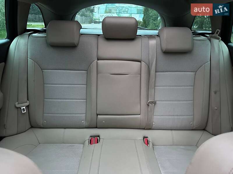 Універсал Opel Insignia 2011 в Львові