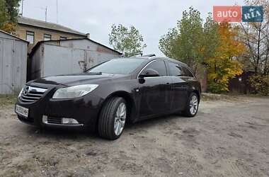 Универсал Opel Insignia 2013 в Киеве