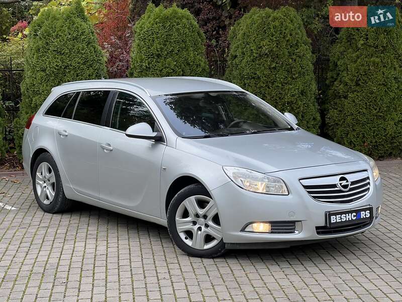 Универсал Opel Insignia 2011 в Львове