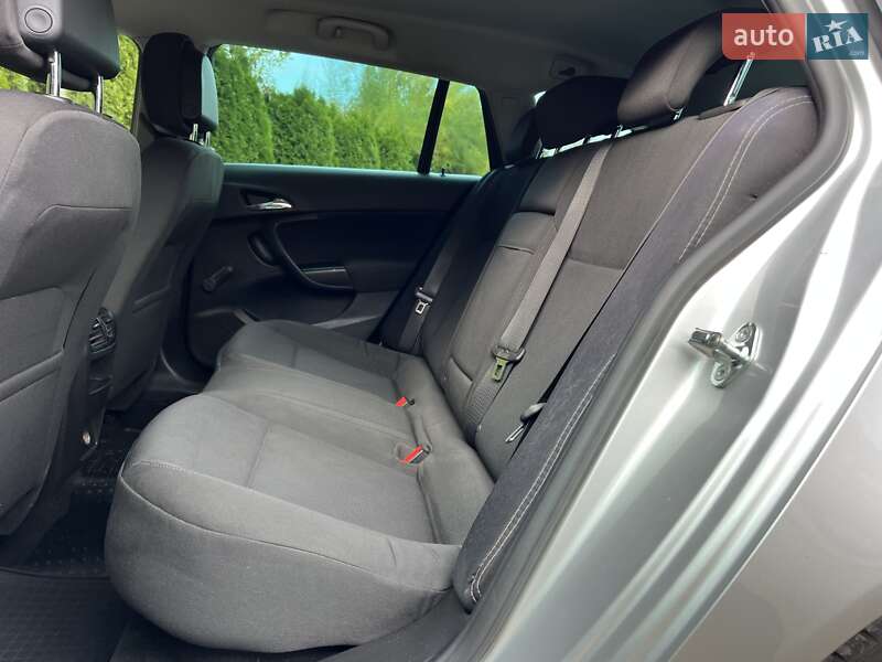 Универсал Opel Insignia 2011 в Львове