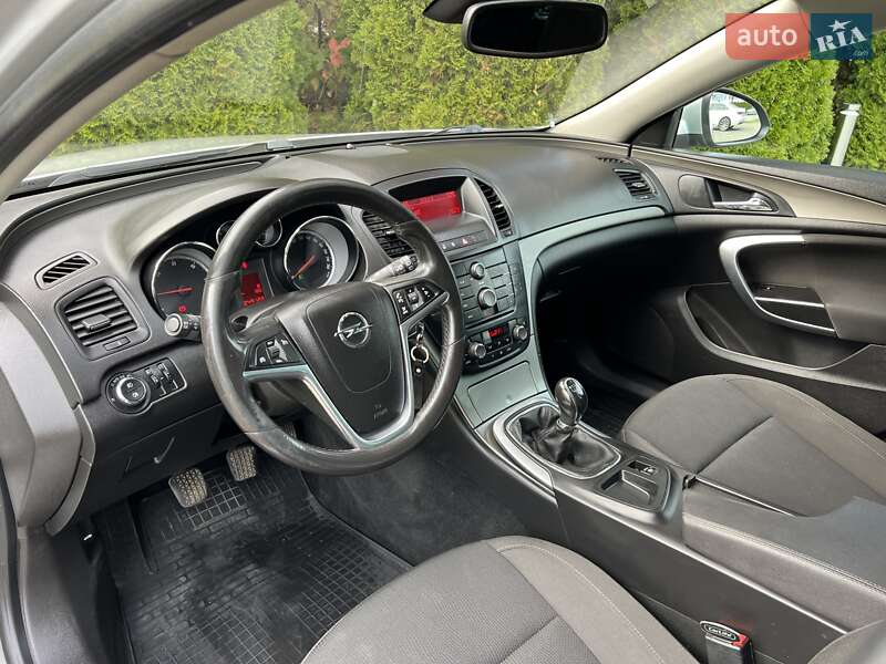 Универсал Opel Insignia 2011 в Львове