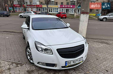 Седан Opel Insignia 2011 в 