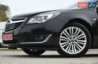 Универсал Opel Insignia 2016 в 