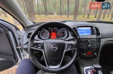 Универсал Opel Insignia 2012 в 