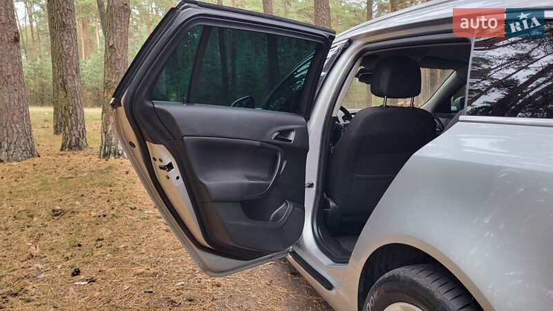 Универсал Opel Insignia 2012 в Сумах