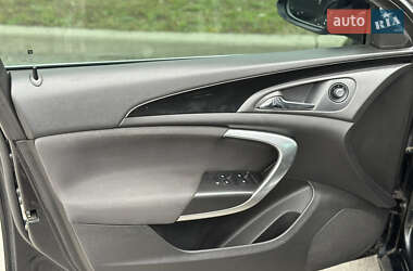 Универсал Opel Insignia 2010 в 