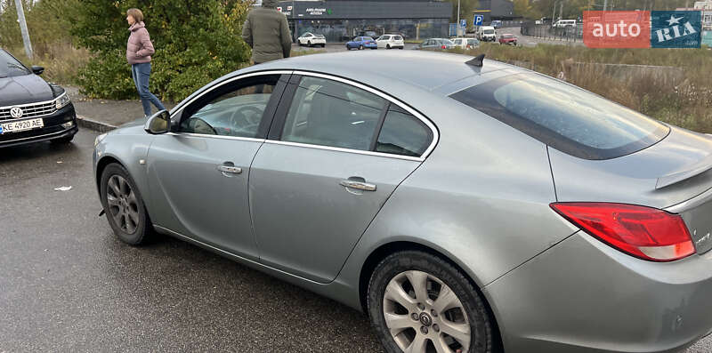 Лифтбек Opel Insignia 2010 в Киеве