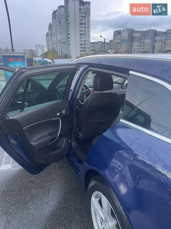 Универсал Opel Insignia 2016 в Киеве