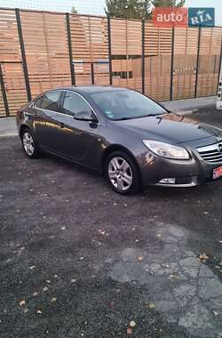 Седан Opel Insignia 2009 в Луцке