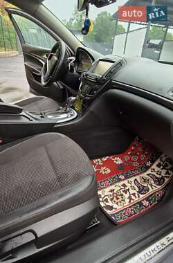 Универсал Opel Insignia 2015 в 