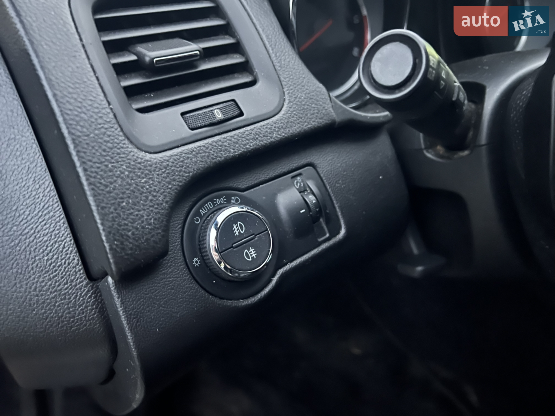 2012 Opel Insignia - мініатюра 15