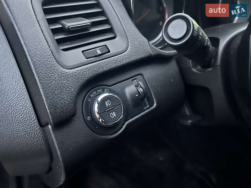 Универсал Opel Insignia 2012 в Луцке фото 15 Универсал Opel Insignia 2012 в Луцке