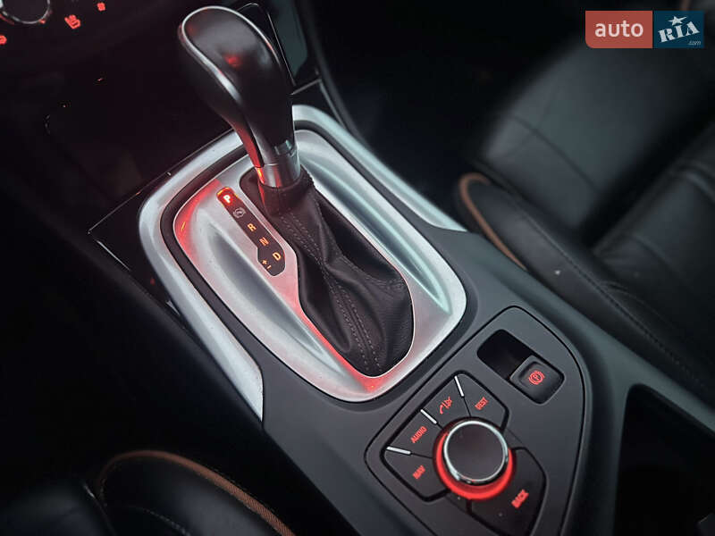 Универсал Opel Insignia 2012 в Луцке фото 20 Универсал Opel Insignia 2012 в Луцке