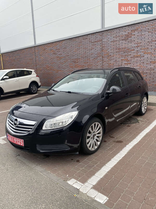 Универсал Opel Insignia 2009 в Умани