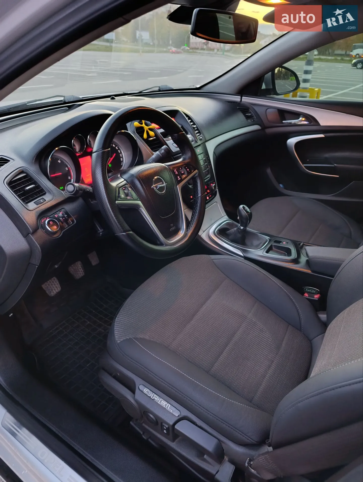 2010 Opel Insignia - мініатюра 9