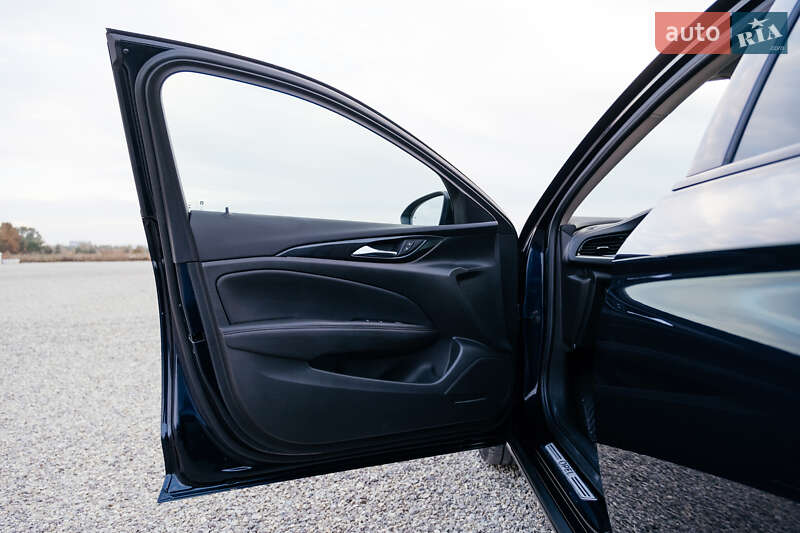 Ліфтбек Opel Insignia 2019 в Тернополі