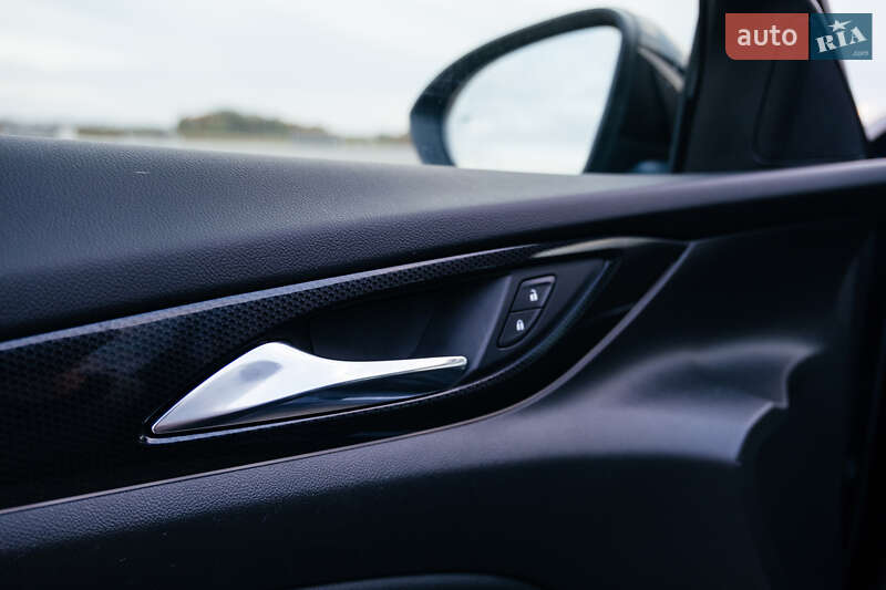Ліфтбек Opel Insignia 2019 в Тернополі
