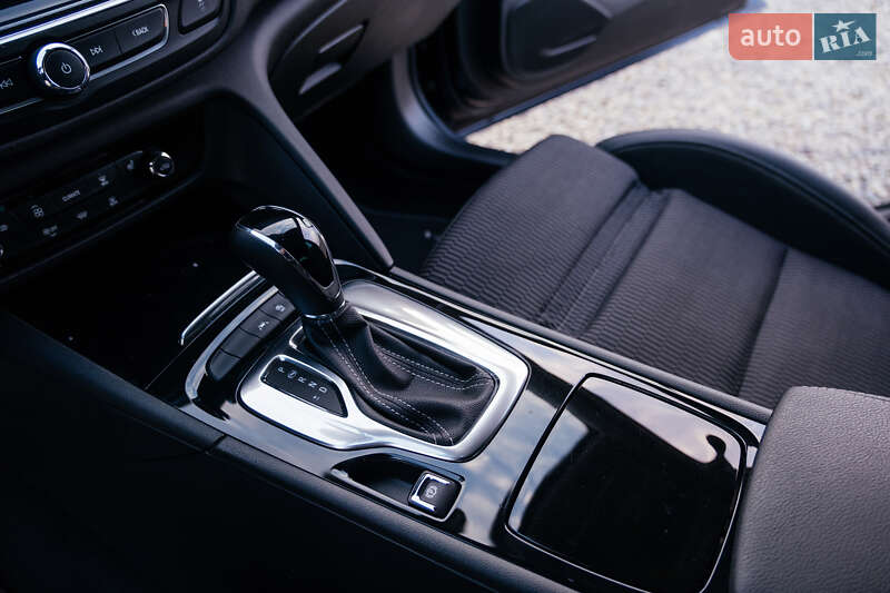 Ліфтбек Opel Insignia 2019 в Тернополі