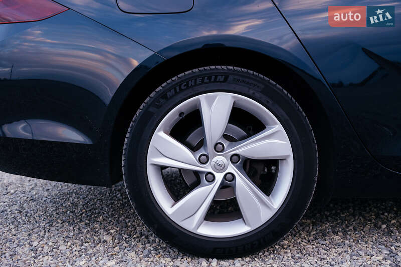 Ліфтбек Opel Insignia 2019 в Тернополі