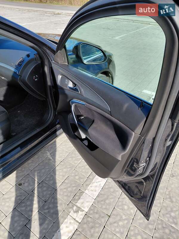 Универсал Opel Insignia 2014 в Львове