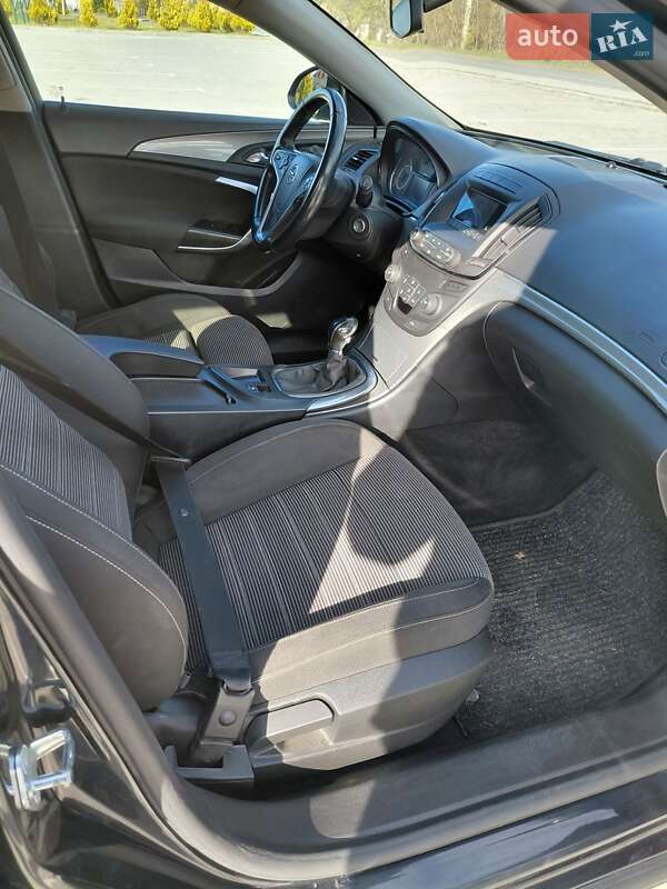 Универсал Opel Insignia 2014 в Львове