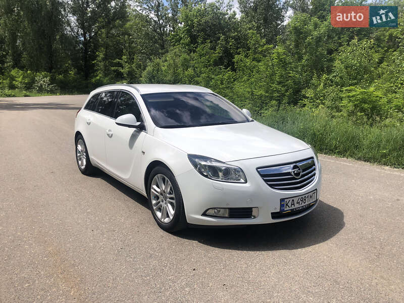 Opel Insignia 2011