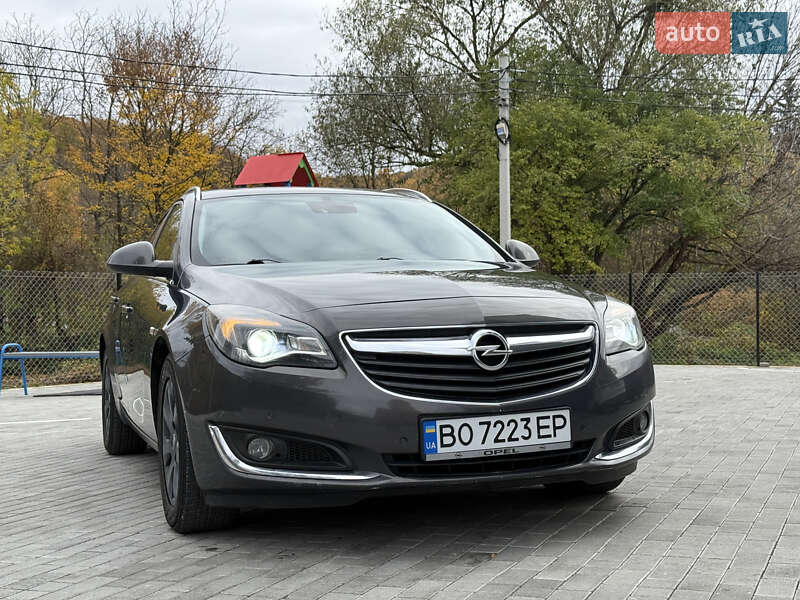 Універсал Opel Insignia 2015 в Кременці