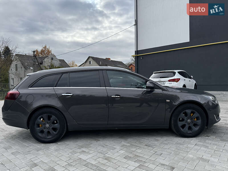 Універсал Opel Insignia 2015 в Кременці