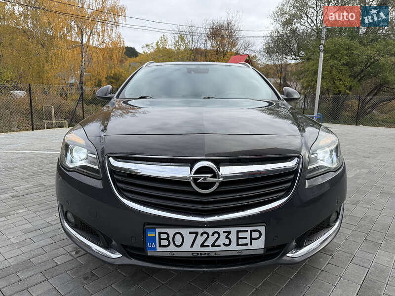 Універсал Opel Insignia 2015 в Кременці
