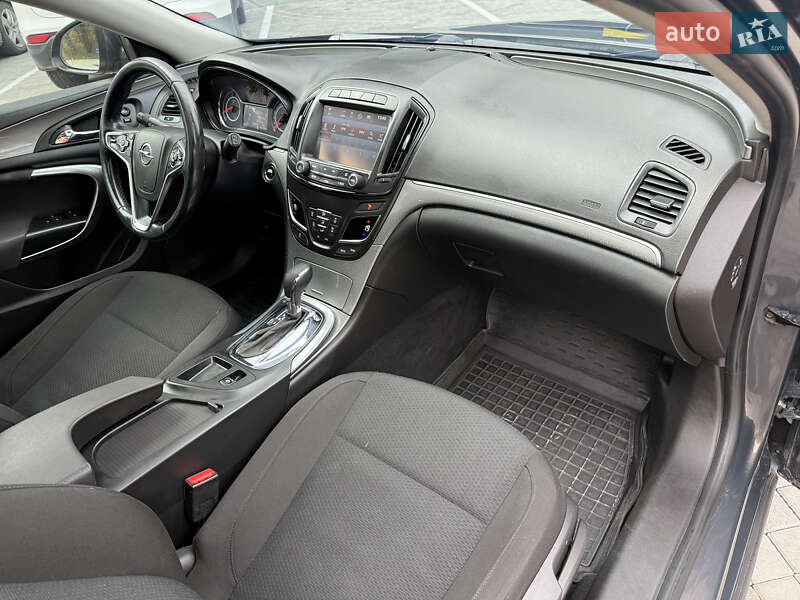Універсал Opel Insignia 2015 в Кременці