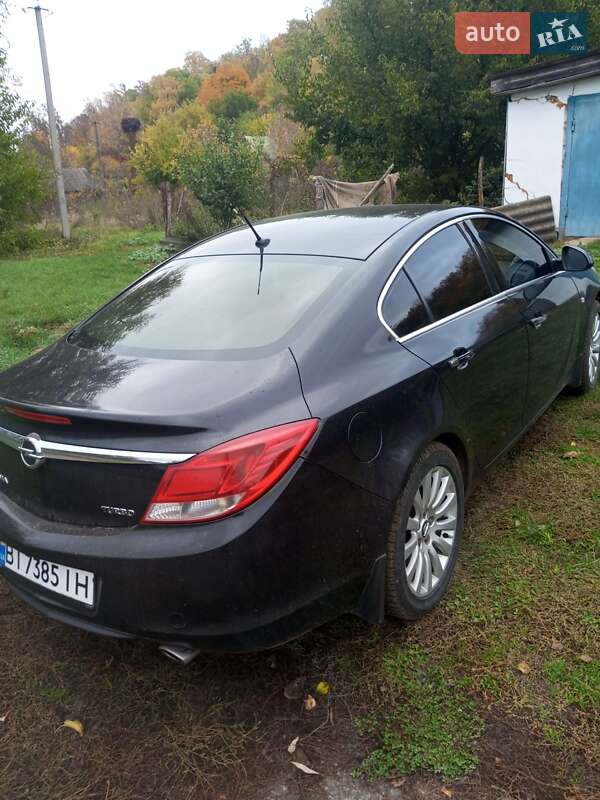 Седан Opel Insignia 2009 в Гадяче