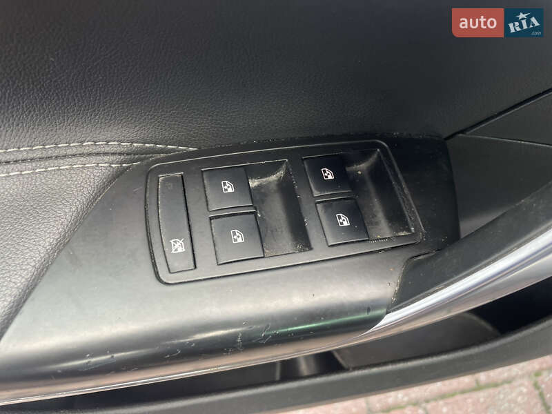 Универсал Opel Insignia 2010 в Киеве фото 6 Универсал Opel Insignia 2010 в Киеве