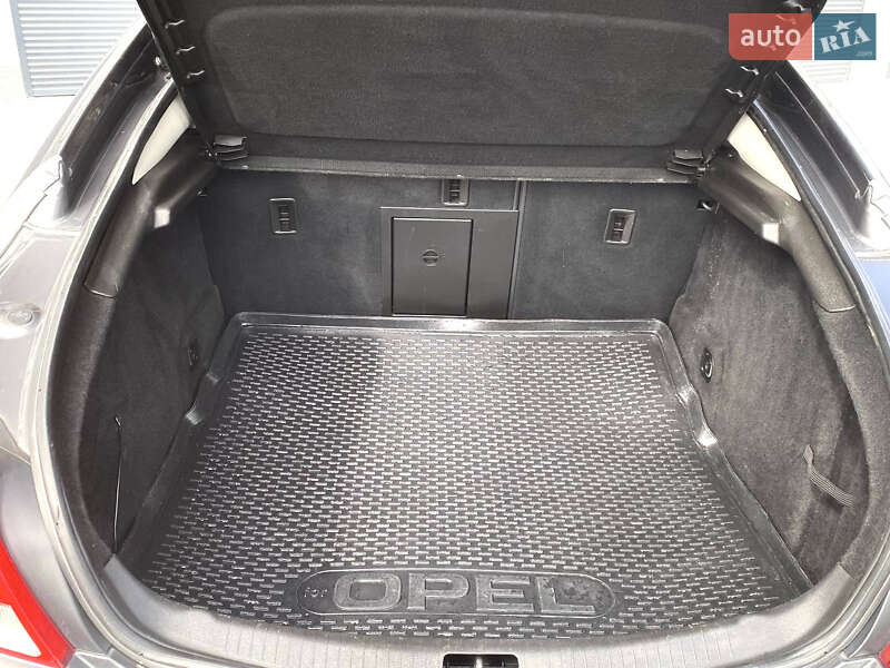 Седан Opel Insignia 2010 в Хмельницком фото 9 Седан Opel Insignia 2010 в Хмельницком