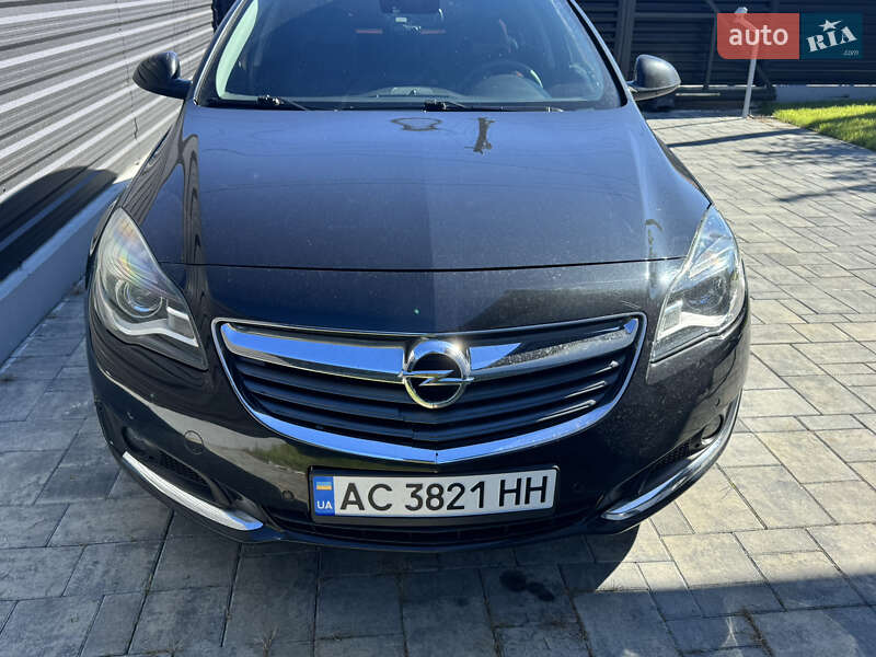 Седан Opel Insignia 2016 в Луцке