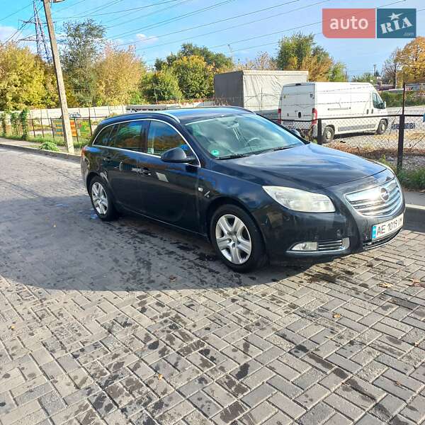 Универсал Opel Insignia 2010 в Днепре
