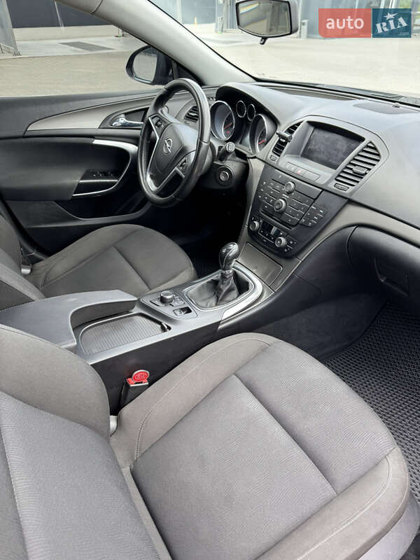 Універсал Opel Insignia 2010 в Хмельницькому