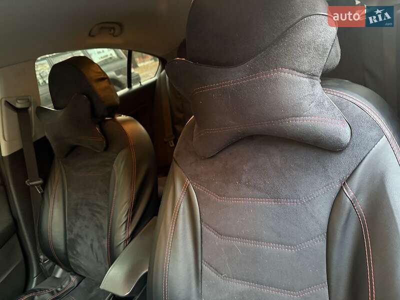 Лифтбек Opel Insignia 2010 в Кривом Роге фото 12 Лифтбек Opel Insignia 2010 в Кривом Роге