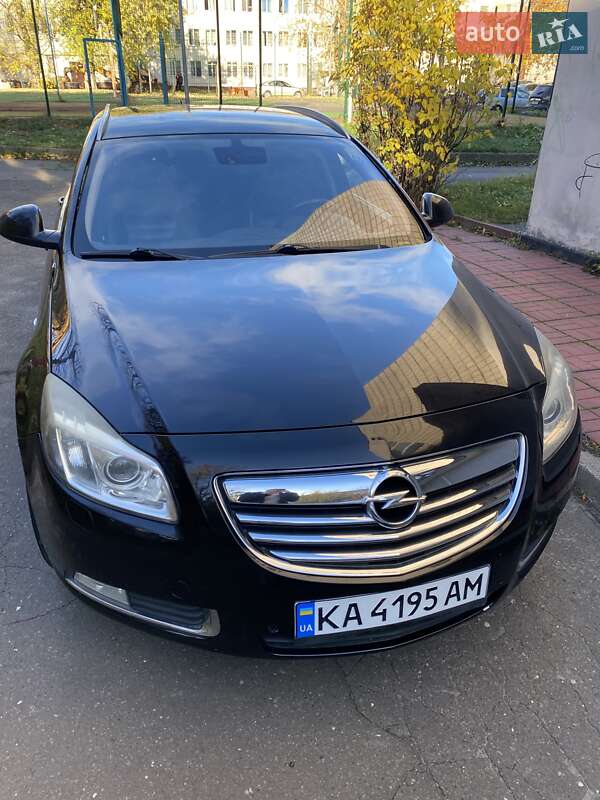 Универсал Opel Insignia 2009 в Киеве